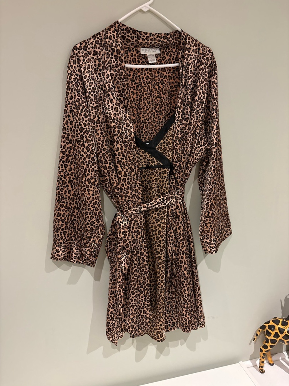 Morgan Taylor Leopard Print Intimate Robe and Gown (2 Piece) - Picture 16 of 16